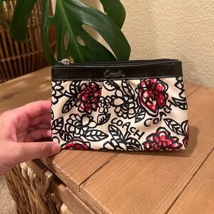 Vintage Coach poppy wristlet